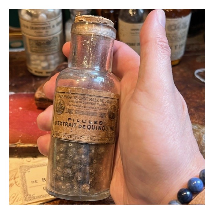 Quinine Extract Pills - Antique pharmacy bottle - Apothecary