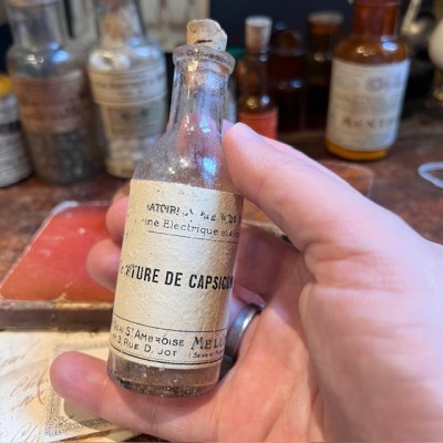 Teinture de Capsicum - Flacon ancien de pharmacie -Apothicaire