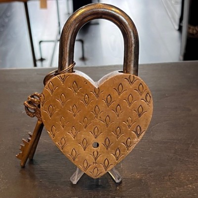Cadenas Coeur de la Sagesse en laiton - Modèle 3 singes par Boncoeurs