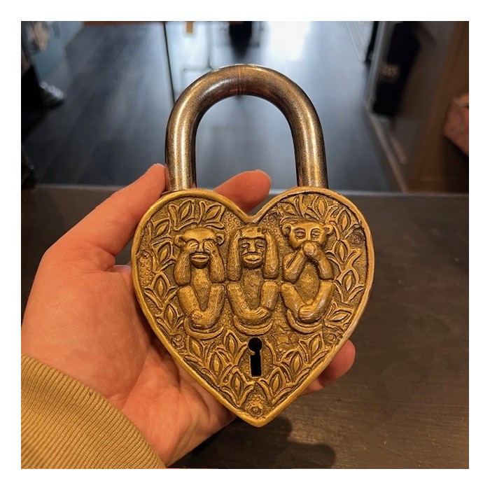 Cadenas Coeur de la Sagesse en laiton - Modèle 3 singes par Boncoeurs