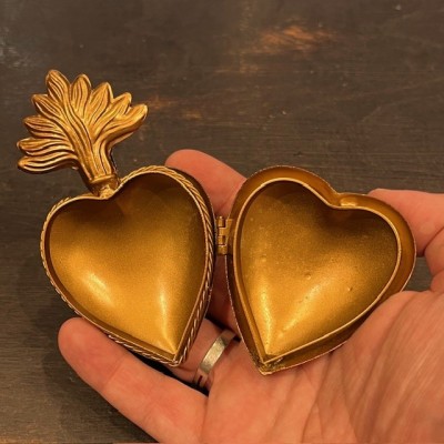 Boîte Coeur Ex-voto Doré - Modèle: Coeur sacré MONA par Boncoeurs