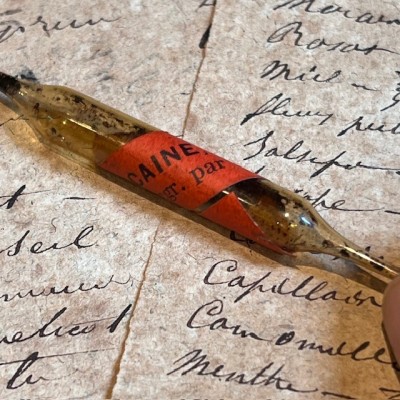Ancienne ampoule de cocaïne - VIDE - Pharmacie - Apothicaire - Poison