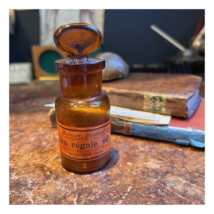 Eau régale - Dangereux acide - Flacon de pharmacie ancien -Apothicaire Eau régale - Dangereux acide - Flacon de pharmacie ancien -Apothicaire