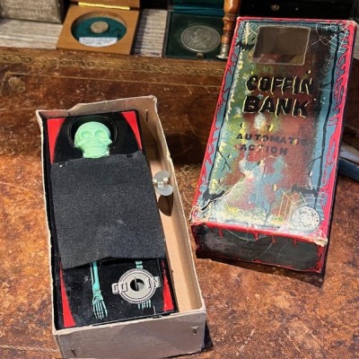 Tirelire cercueil - Automate squelette - Coffin Bank - Yone Japan