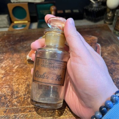 - Flacon ancien de pharmacie -Apothicaire