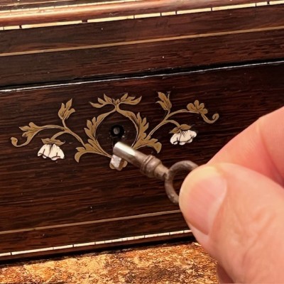 Boîte à gants d'époque Napoléon III - Palissandre et Marqueterie en os