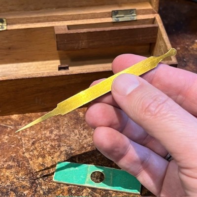 Microscope à tambour en laiton dans son coffret - XIXème siècle Microscope à tambour en laiton dans son coffret - XIXème siècle
