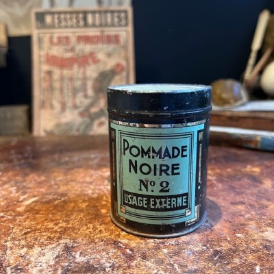 Pommade Noire N°2 - Pot ancien de pharmacie - Furoncles et abcès Pommade Noire N°2 - Pot ancien de pharmacie - Furoncles et abcès