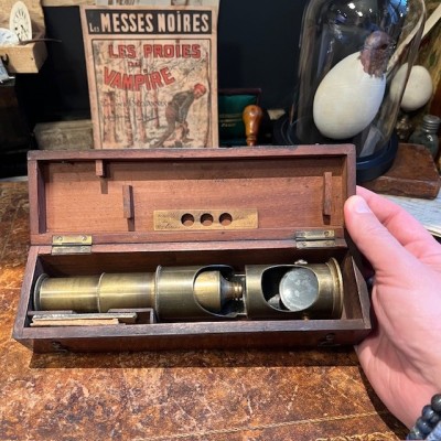 Antique drum microscope in brass -  Mahogany box - XIXth century