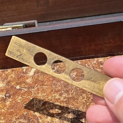 Microscope en laiton à tambour -  Coffret acajou - XIXème siècle