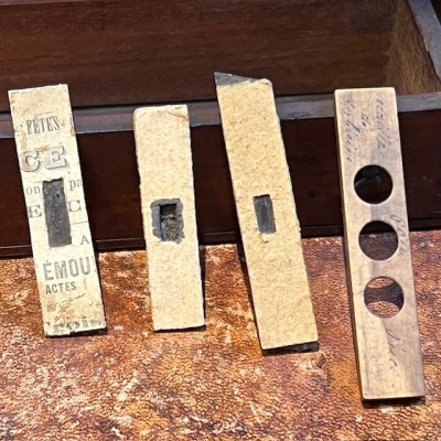 Microscope en laiton à tambour -  Coffret acajou - XIXème siècle