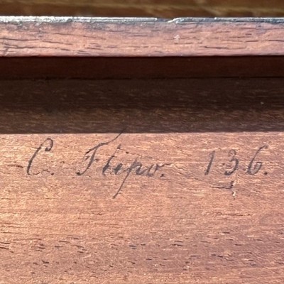 Microscope en laiton à tambour -  Coffret acajou - XIXème siècle