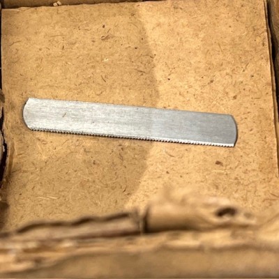 Ancienne ampoule de perfusion dans son carton - Chlorure de Sodium