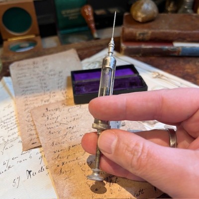 Antique hypodermic syringe of PRAVAZ - End of the 19th