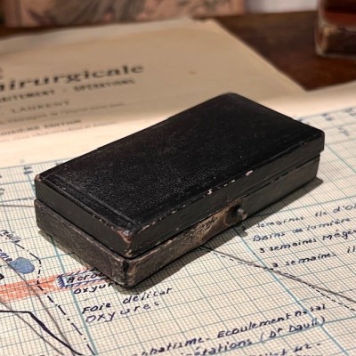 Antique hypodermic winged syringe of PRAVAZ - End of the 19th