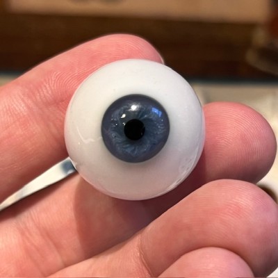 Véritable Oeil de verre ancien - Semi-fini - Prothèse oculaire
