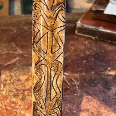 Papuan dagger in engraved cassowary bone - Papuan handicraft