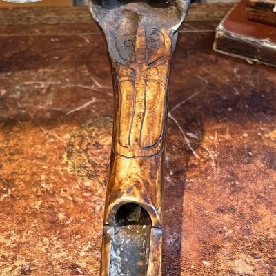 Papuan dagger in engraved cassowary bone - Papuan handicraft