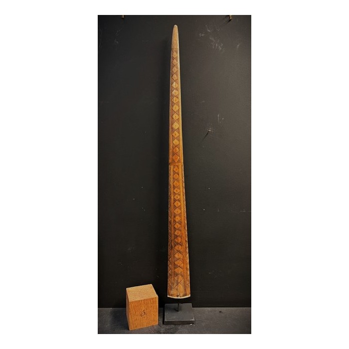 Engraved swordfish rostrum from Borneo - 108cm