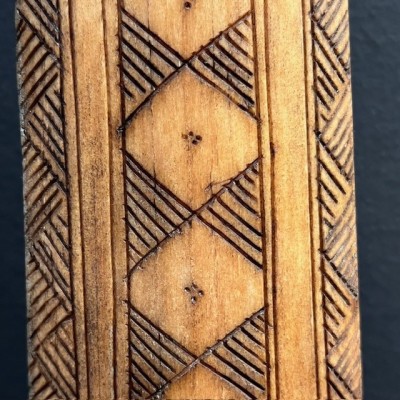 Engraved swordfish rostrum from Borneo - 108cm