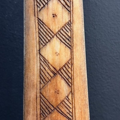 Engraved swordfish rostrum from Borneo - 108cm