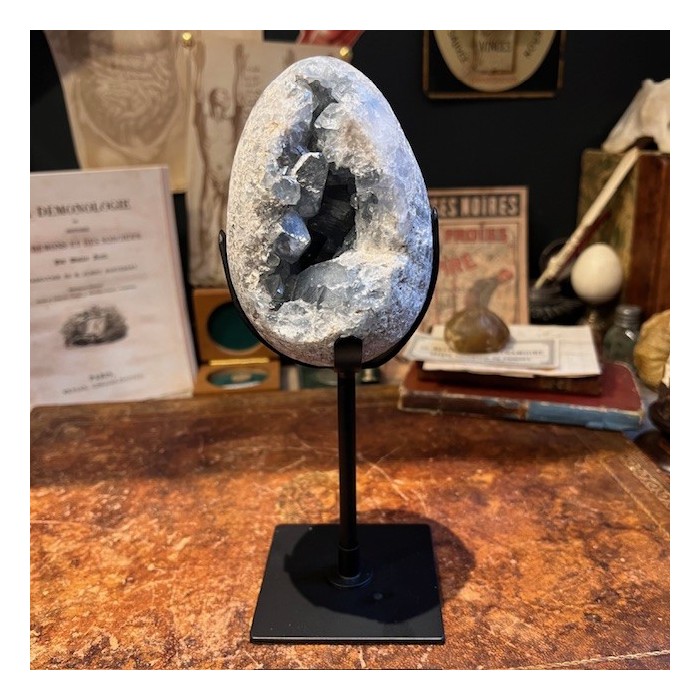 Oeuf de Célestine - Minéral AVEC socle