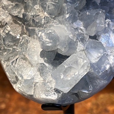 Oeuf de Célestine - Minéral AVEC socle