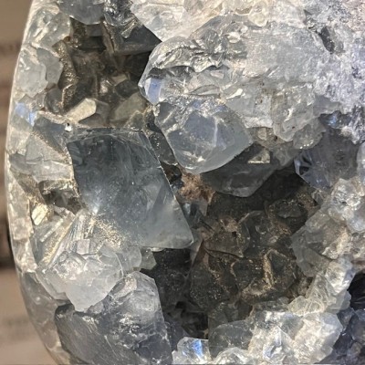 Oeuf de Célestine - Minéral AVEC socle