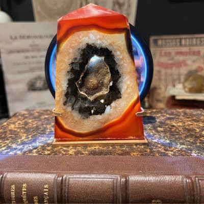 Agate slice on base - South America