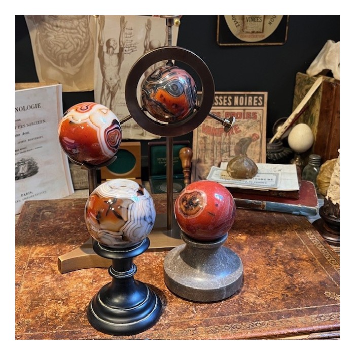 Sardonyx agate Sphere - Mineral without base