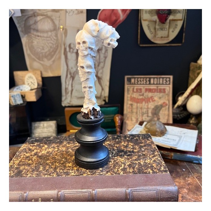 Deer antler wood sculpture - Totem Skulls on pedestal