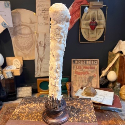 Deer antler wood sculpture - Totem with 3 octopuses on pedestal