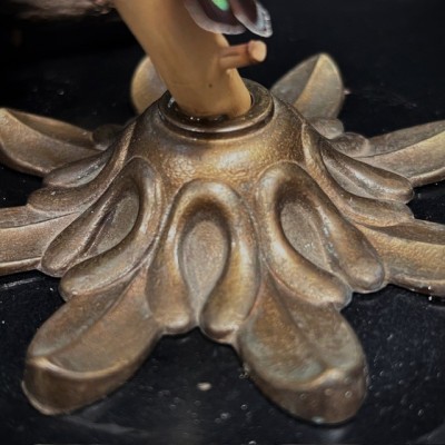 Envolée de papillons sous cloche ancienne d'époque Napoléon III