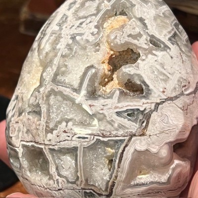 Agate egg on base - Madagascar - Natural colours