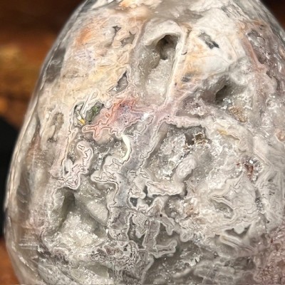 Oeuf d'Agate sur socle - Madagascar - Teintes naturelles