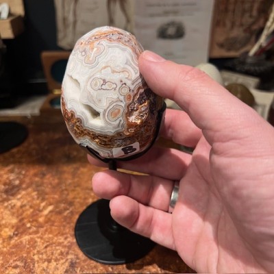 Oeuf d'Agate sur socle - Madagascar - Teintes naturelles