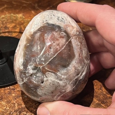 Agate egg on base - Madagascar - Natural colours
