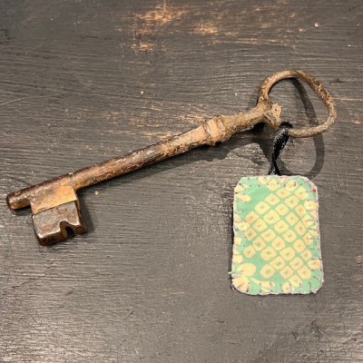 Happiness Key by  "Marius à Paris" - Lavender