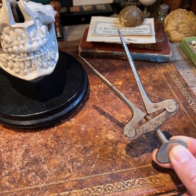 Ouvre-bouche à vis - Instrument dentaire - 1900 - VITRY Frères à Paris