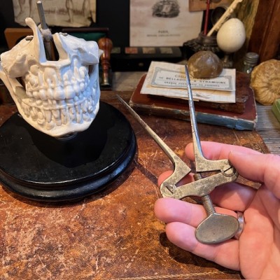 Screw-type mouth opener - Dental instrument - 1900 VITRY Frères Paris