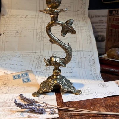 Stylised bronze dolphin candle holder - Late XIXth century