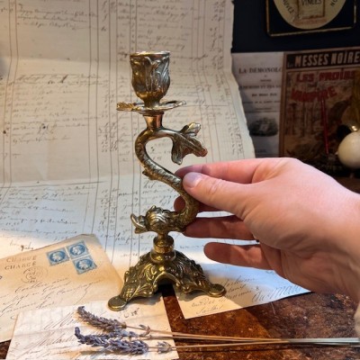 Stylised bronze dolphin candle holder - Late XIXth century