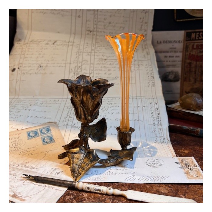 Glass vase and bronze candlestick - Art Nouveau