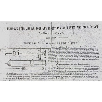 Syringe for diphtheria serum – Dr Roux method – Wooden box