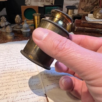 Photographer's antique magnifying glass for focusing - 19th century