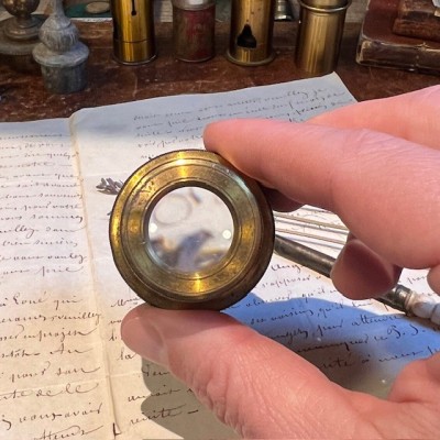 Photographer's antique magnifying glass for focusing - 19th century