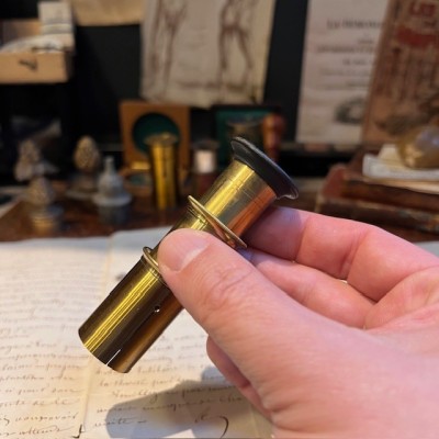 Brücke achromatic magnifying glass with engraved reticle -19th century