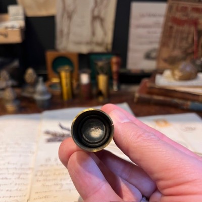 Brücke achromatic magnifying glass with engraved reticle -19th century