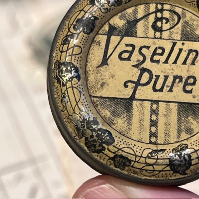 Pure Vaseline - Antique tin pharmacy box for ointment - Circa 1900