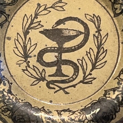 Box with caduceus - Antique tin pharmacy box for ointment - Circa 1900